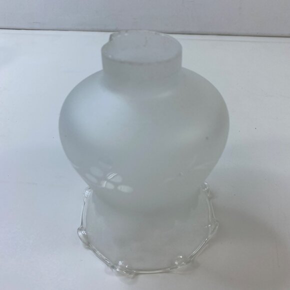 4 Vintage Frosted Glass Lamp Shades Etched Grapevine Design Ruffled Edge - Picture 11 of 14